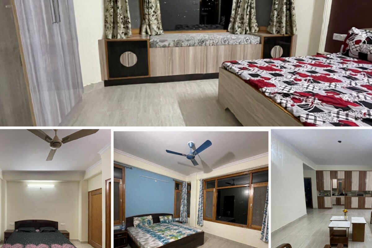 Holiday Home Stay
(3 BHK  Apartment)