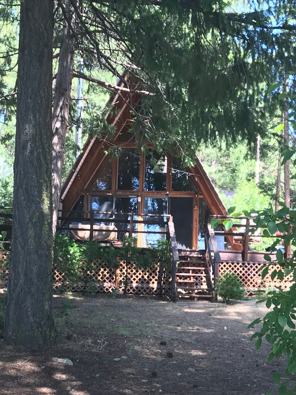 Lake Almanor Lake Front Retreat