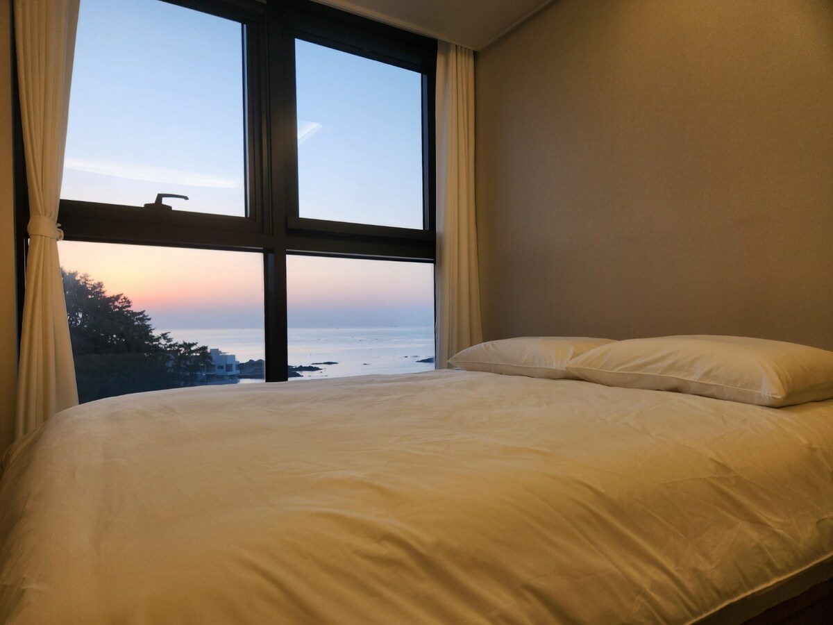 *全新的日出和海景！ *
#日出餐厅#松井海滩#乐天世界#每日酒店床上用品更换~