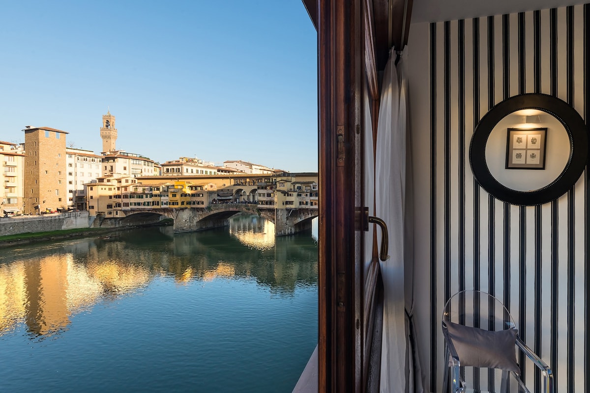 Ponte Vecchio Luxury View Suite