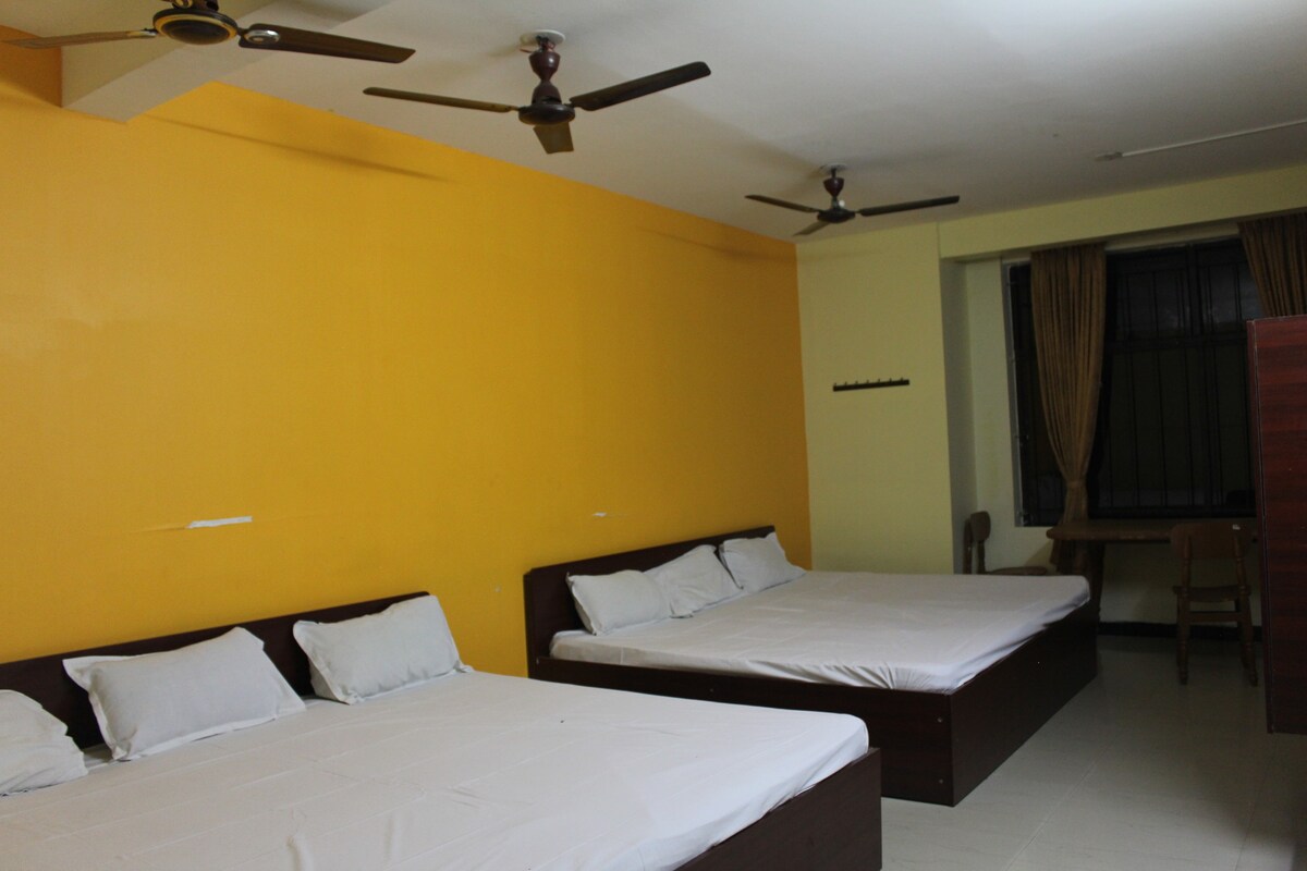 Eight Bed Non AC - Aishvarya Residency