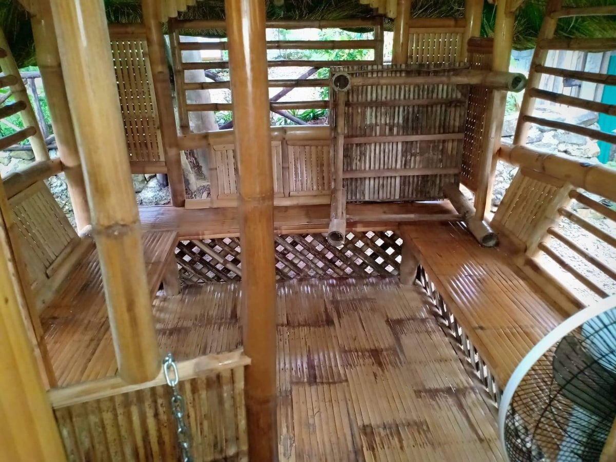 Hut或Bamboo Hut