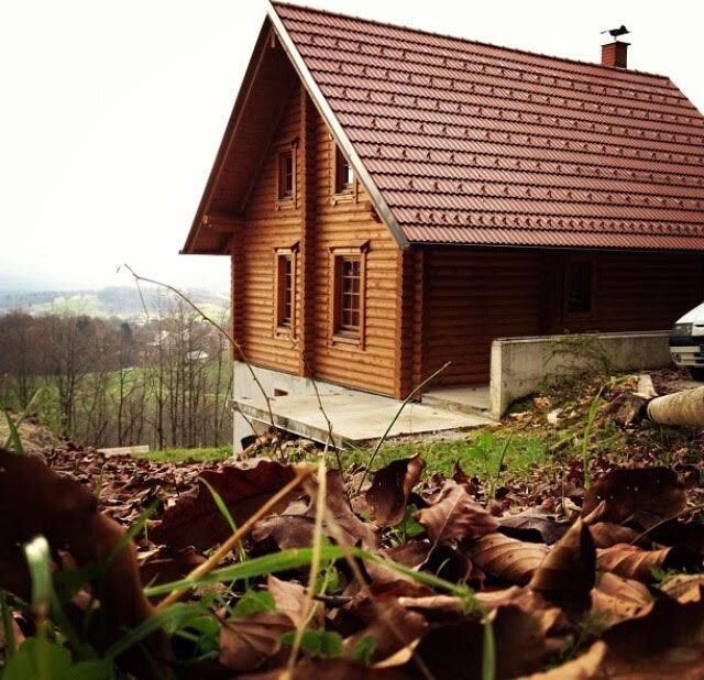 景观浪漫的小木屋