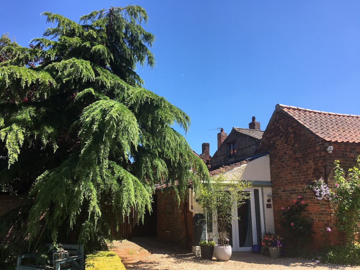 Heckington Ivy House Barn