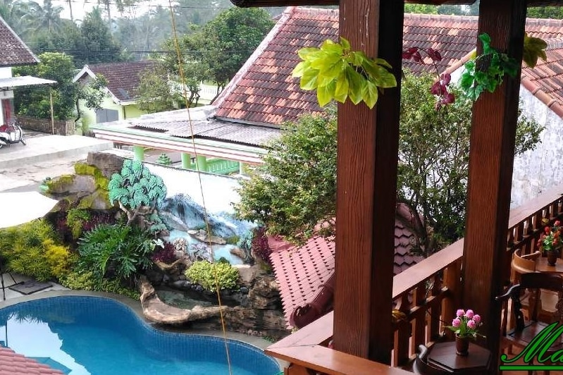 Villa Malang MITLY IND Gunung Kawi在楼上