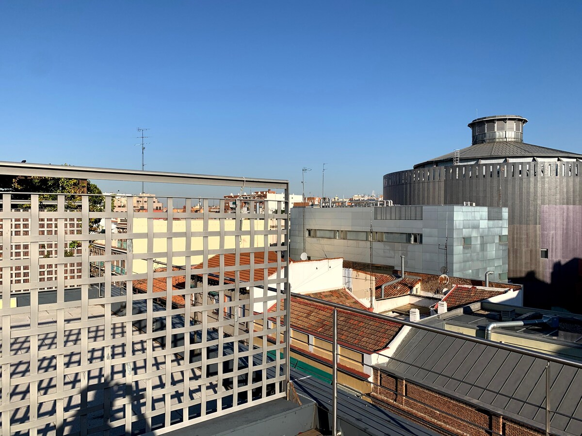 Loft with terrace and parking in a quiet street