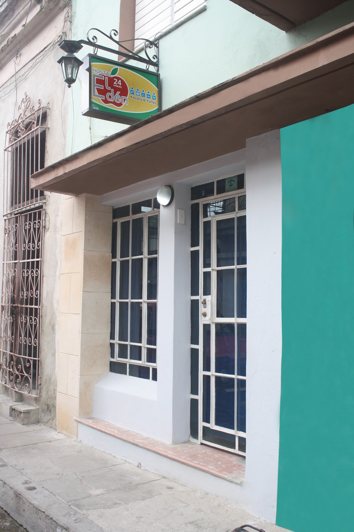 Hostal El Edén