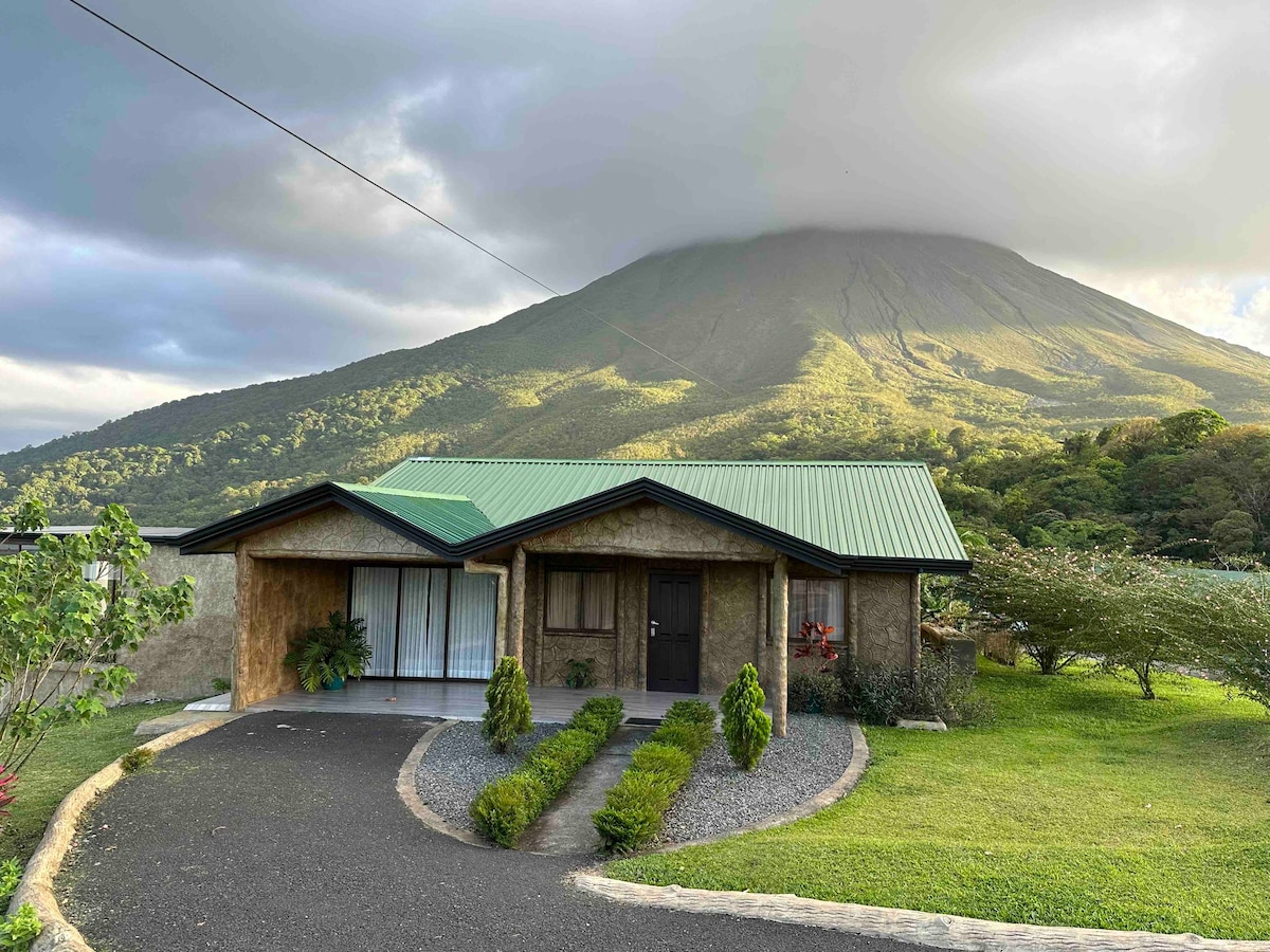 Jawara别墅，花园里的火山！