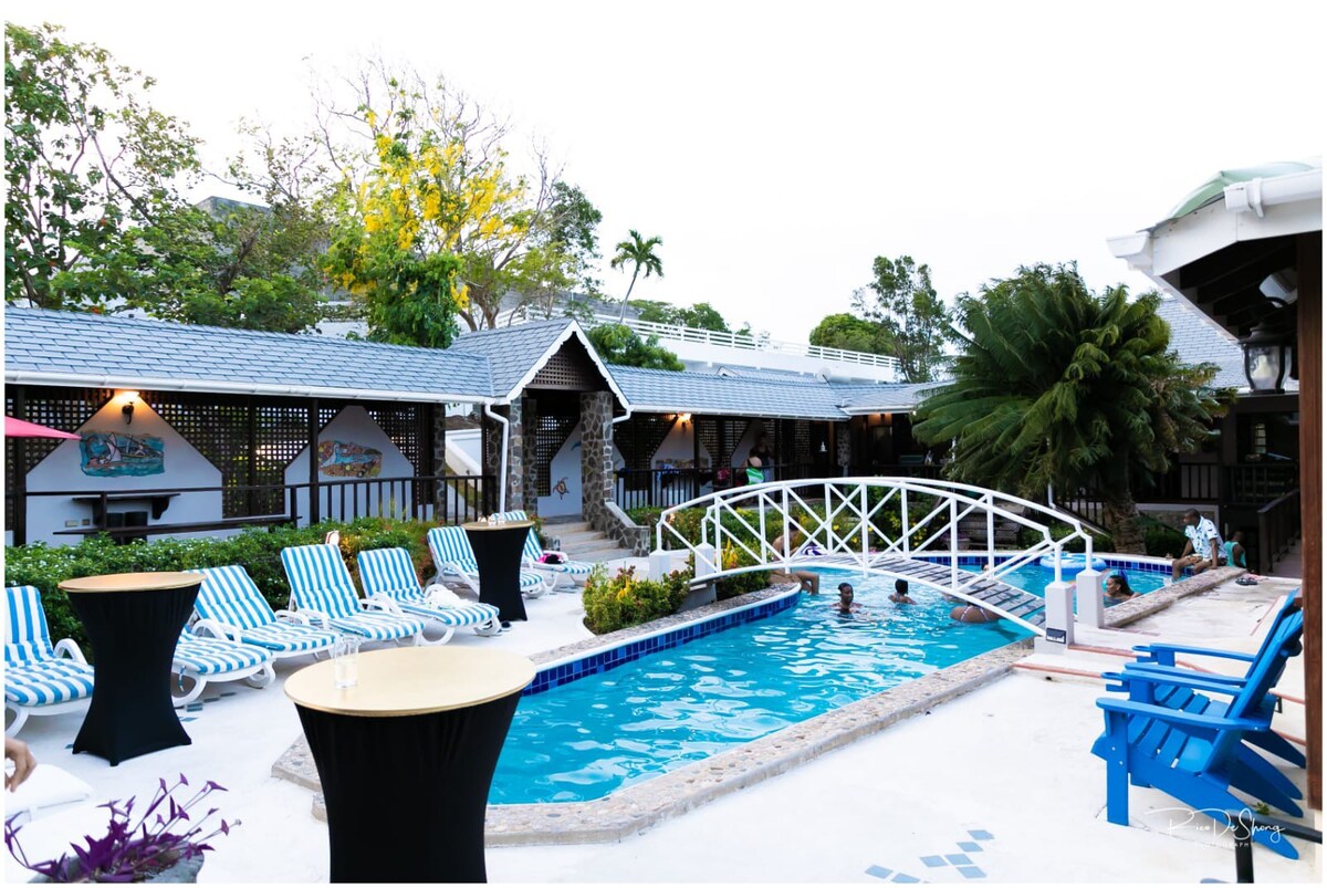 贝基亚斯普林酒店（ Spring Hotel Bequia