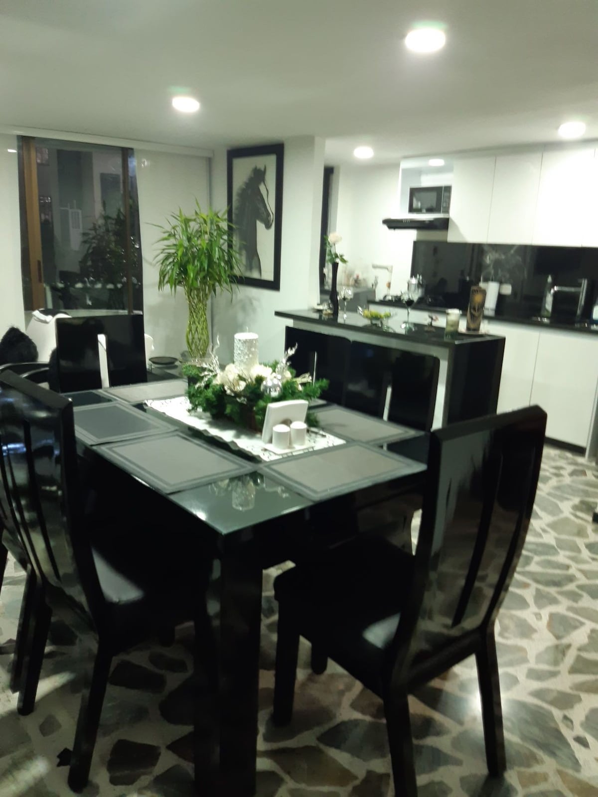 位于佩雷拉（ Pereira ）的舒适而美丽的家庭公寓。