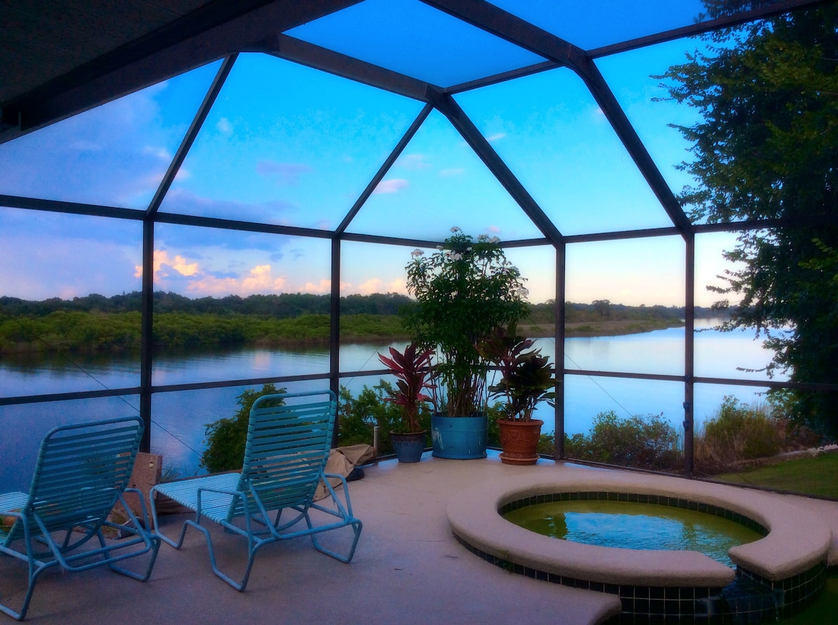 Large home with pool, 2.5 acres, 400’ waterfront.