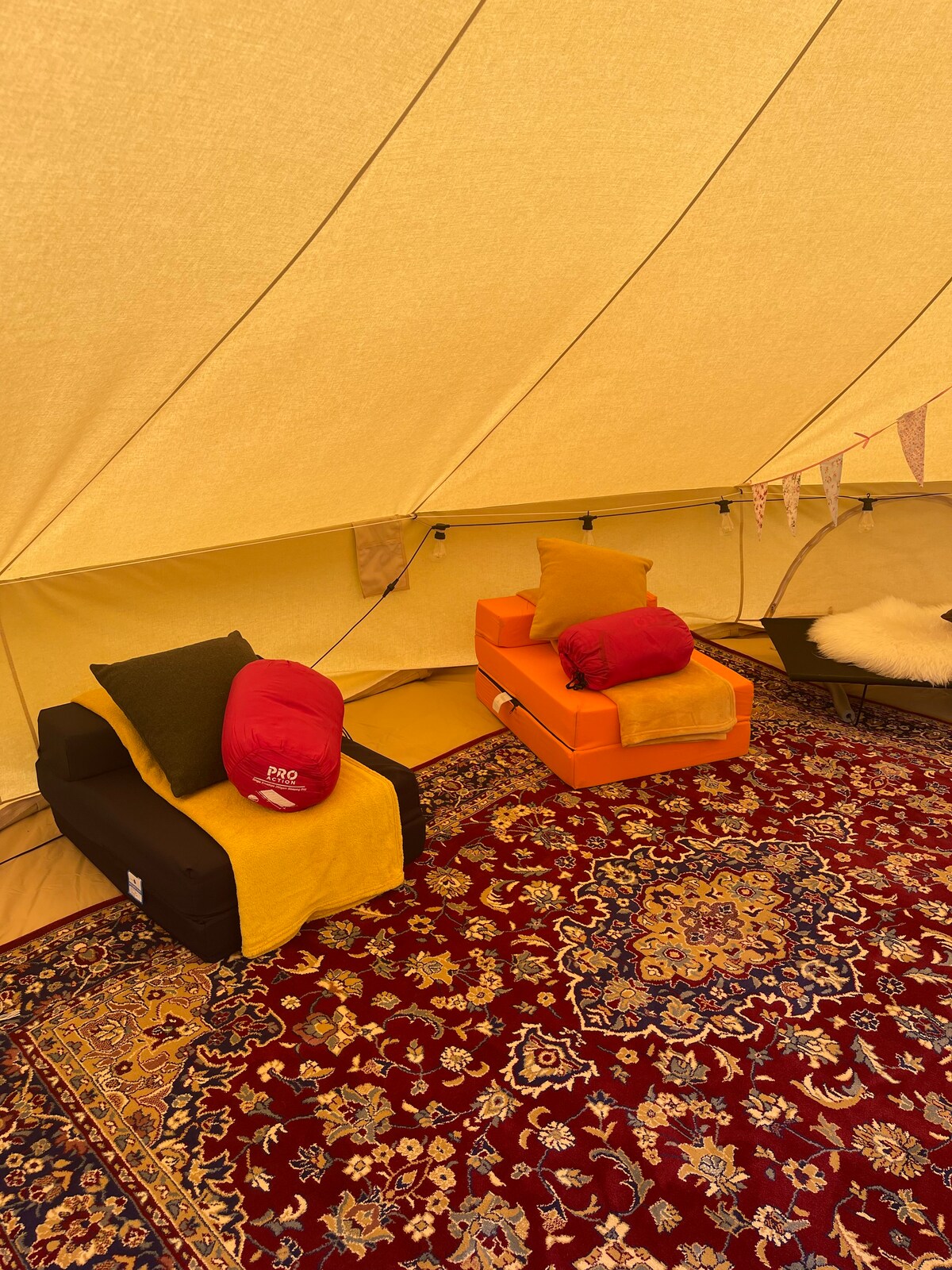 The Hoot Tent - Glamping Ty Du Farm