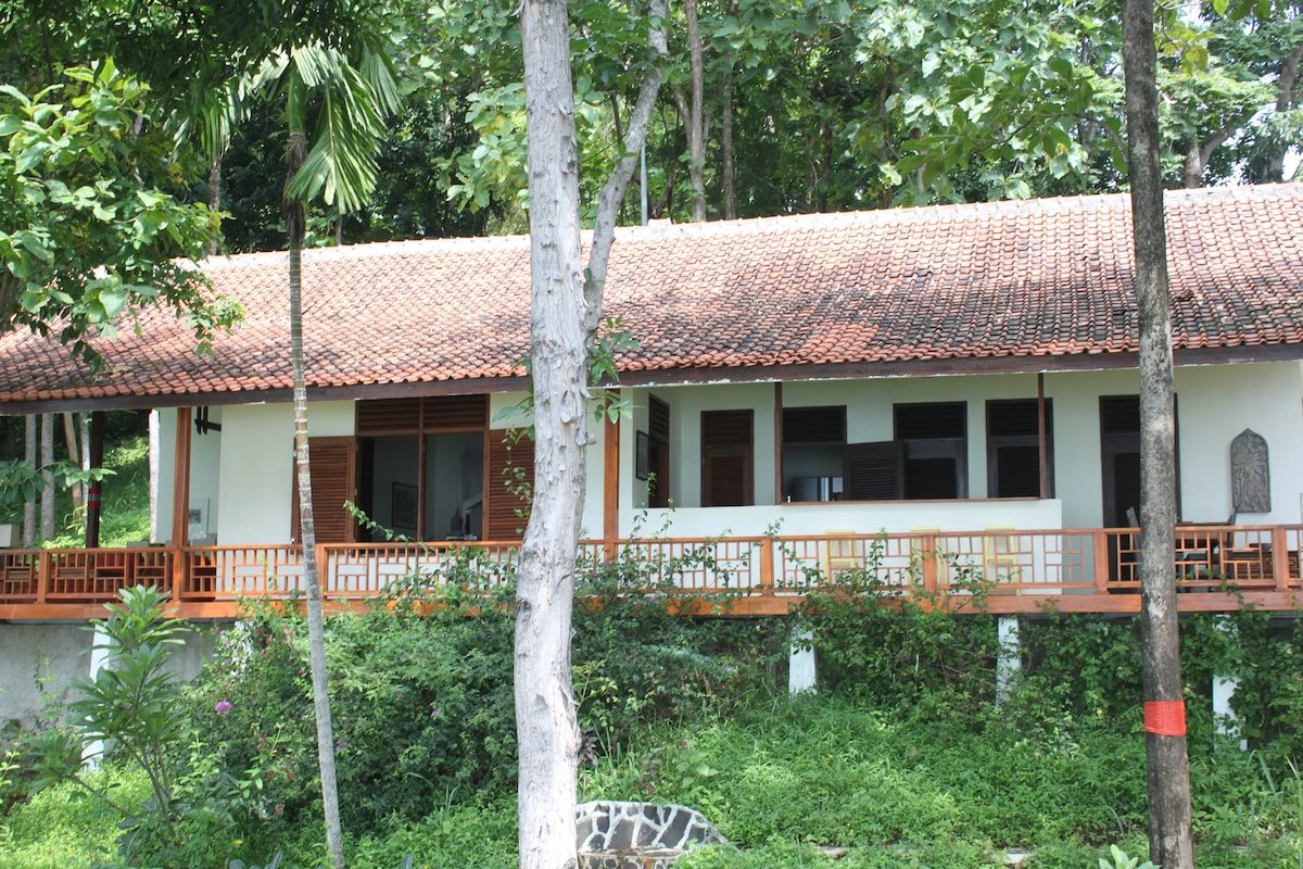 Villa Gamrang  2BR in Cisolok, Pelabuhan Ratu