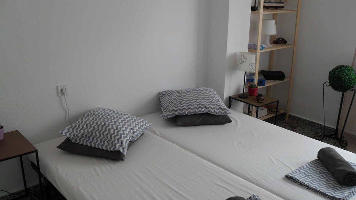 Nice Double Bed Room Wi-Fi Gandia Historic Center