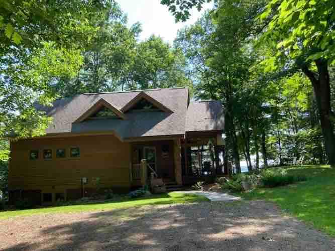 Maple Ridge Cabin