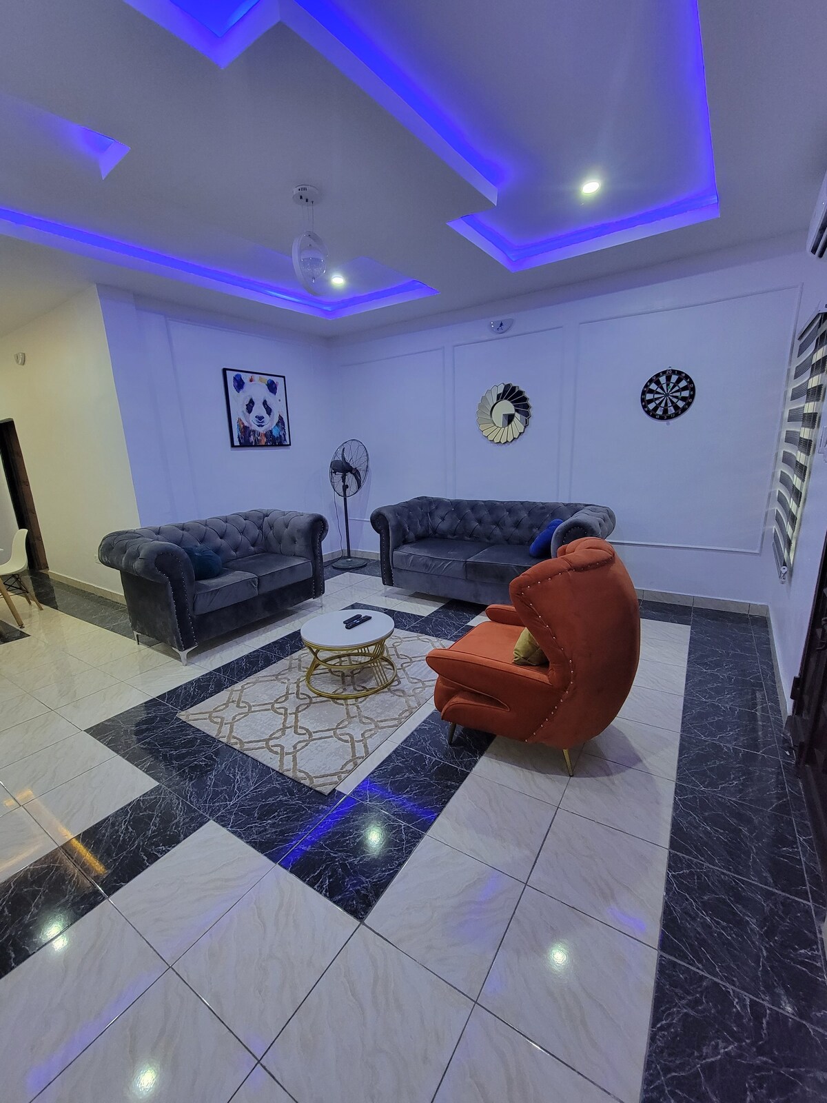 Soothing 2-bedroom serviced apartment