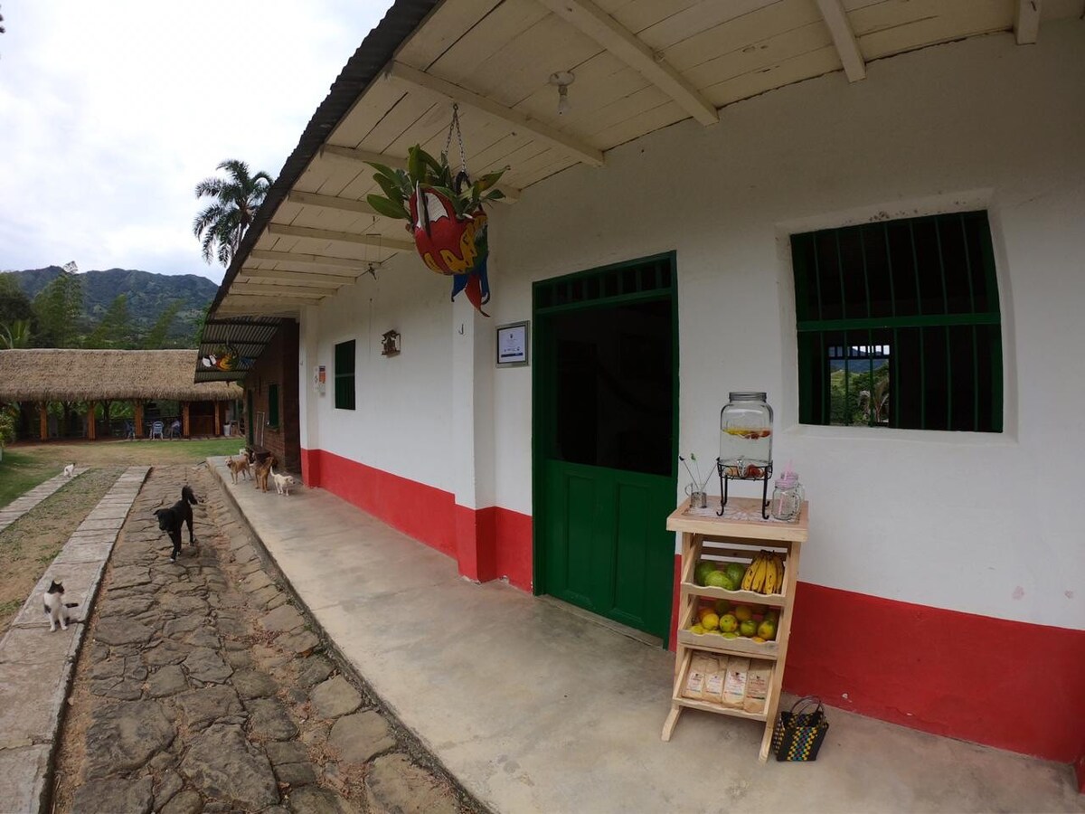 Chaguani - Casa de Campo Hacienda La Dorada