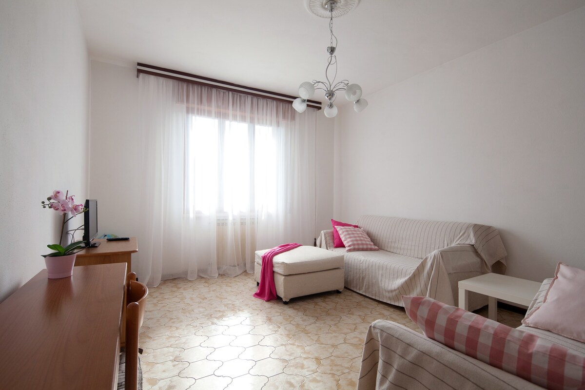 漂亮的Lunigiana公寓，距离五渔村（ Cinque Terre ） 40分钟火车车程