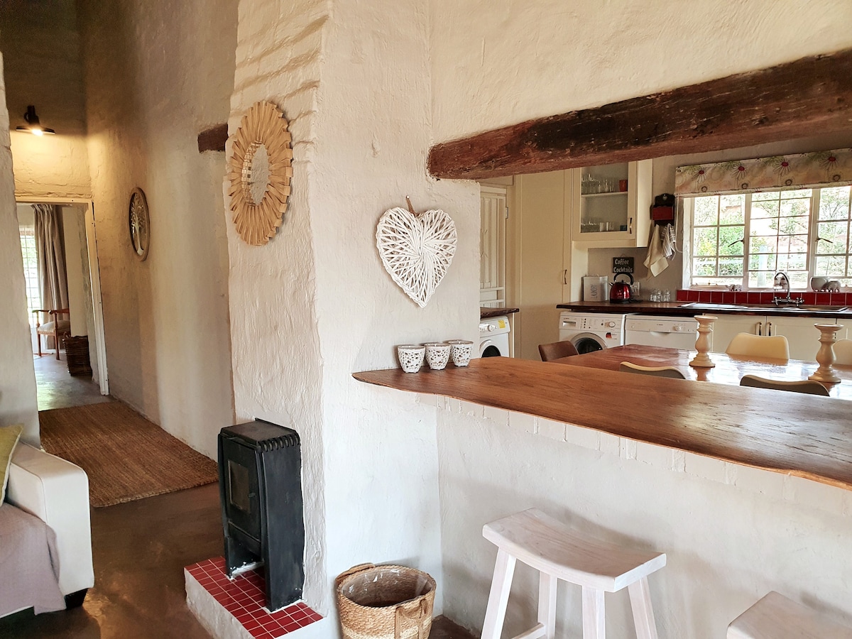 Kyalami Country Cottage, home away from home
