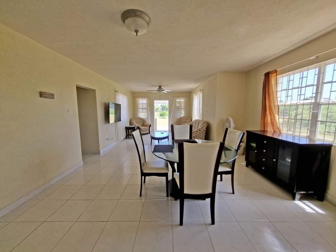 Belair Haven - Lovely 2 bedroom Apartment w/ Patio