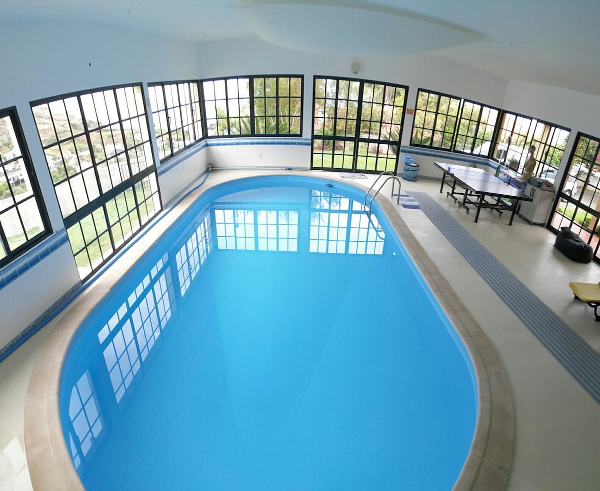 House pc / piscina interior privada