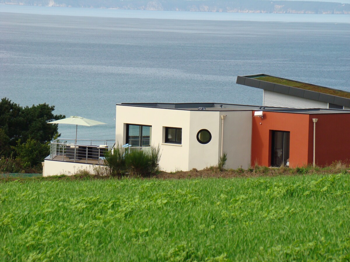 Villa contemporaine spacieuse vue plage Kervel