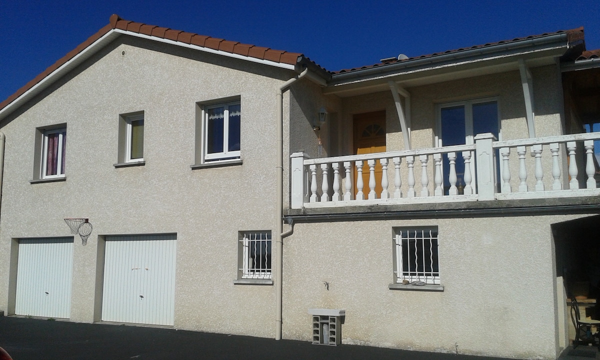 CHAMBRE A SAINT ROMAIN