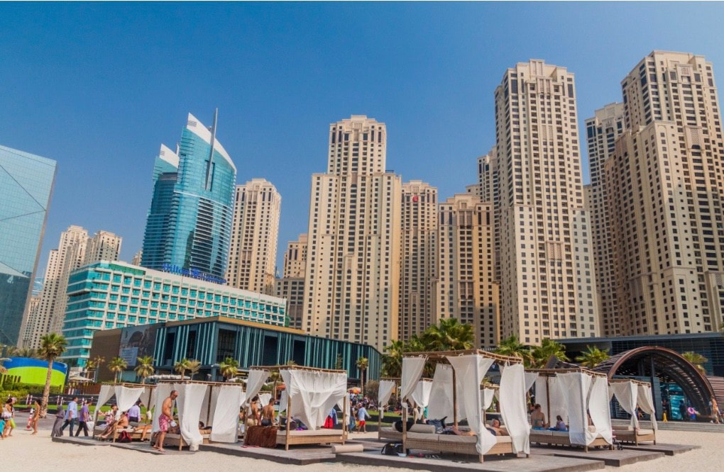 Jumeirah Beach Residence (JBR)靠近沙滩