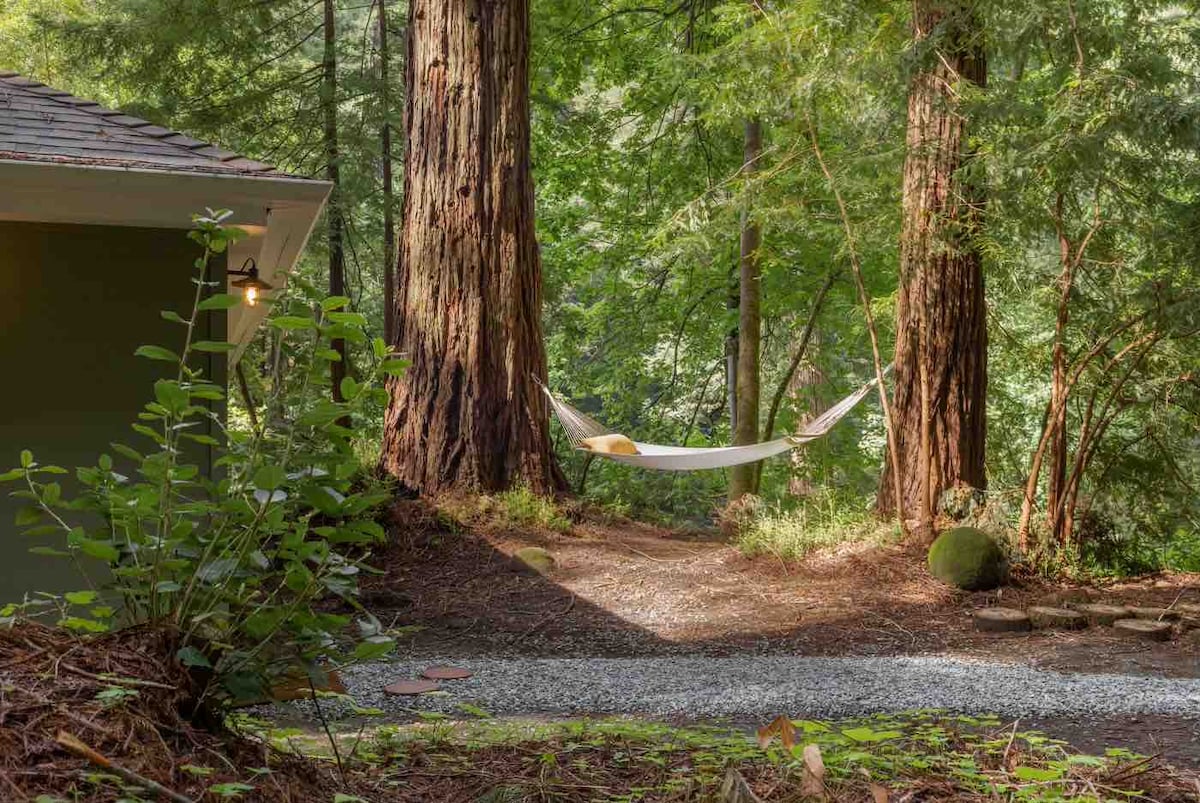 Creekside Green Cabin