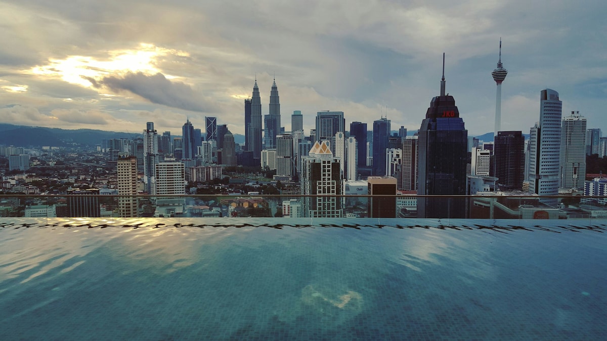 Luxury 60㎡ High Floor&KLCC Sky Pool中文房东#豪华套房和无边际泳池