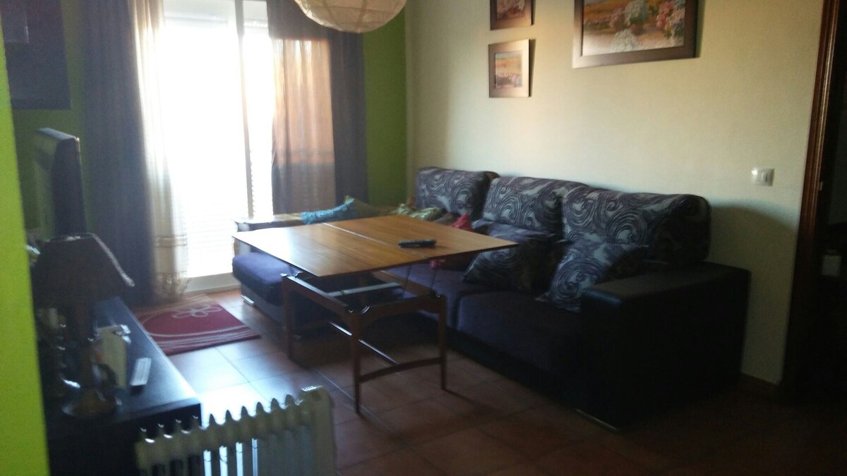 Habitación privada/tv, acogedora y tranquila