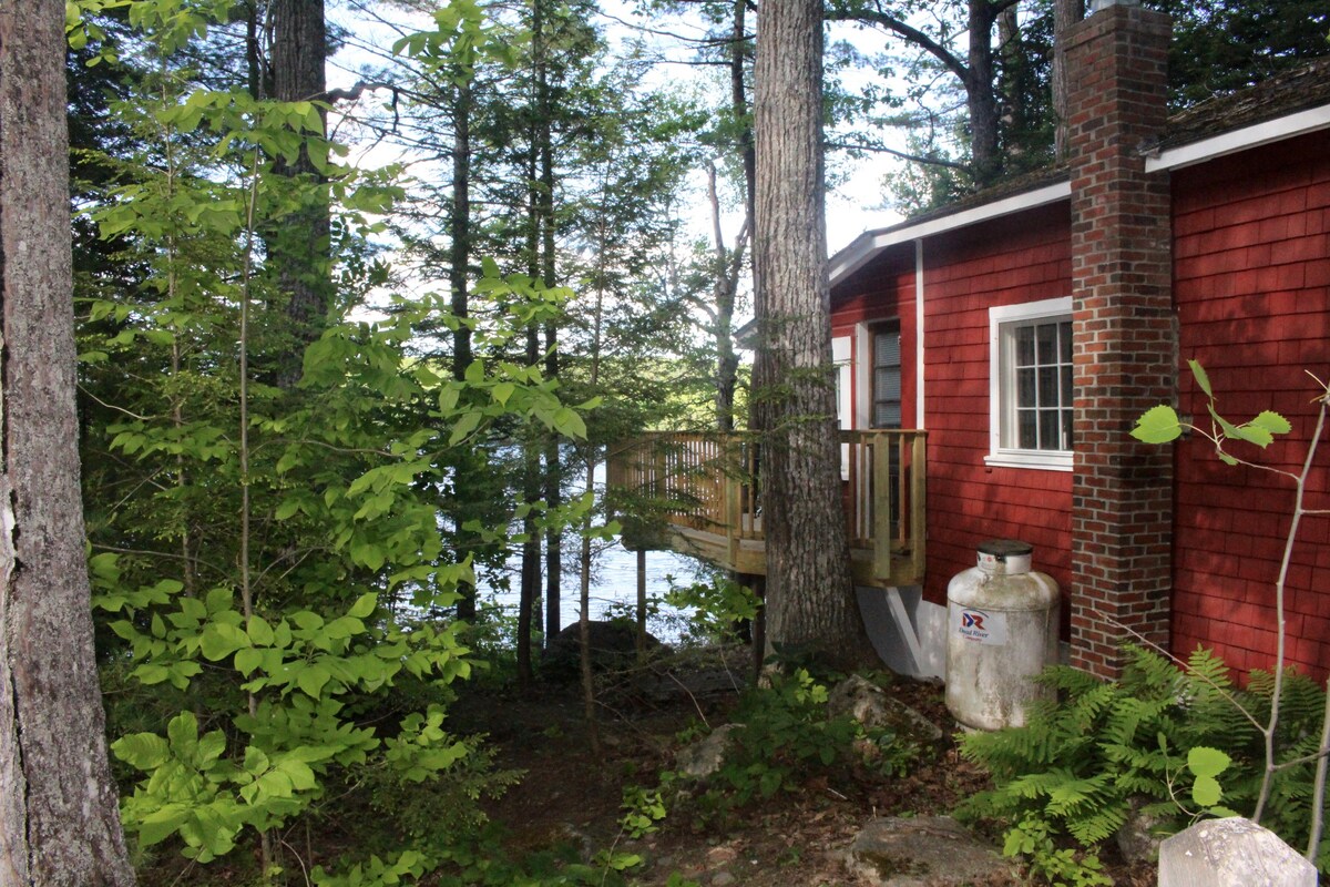 little red cottage 