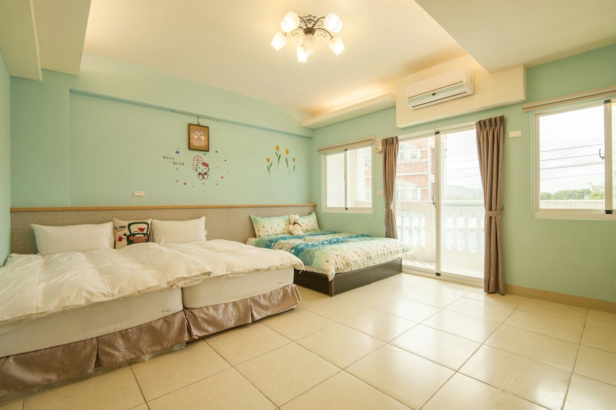 花蓮海洋曼波民宿-藍色海悅溫馨家庭房間~可睡六人套房