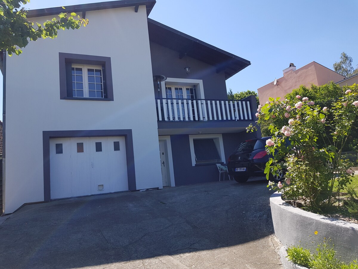 Chambre a cournon,SDB,WC privés, petit-déjeuner