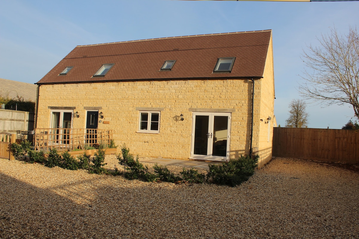 Lavender Barn East, Bourton on the Water