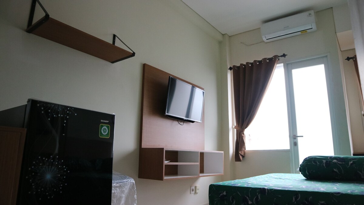 1-Strategic Apartment With Good Price Near Jakarta