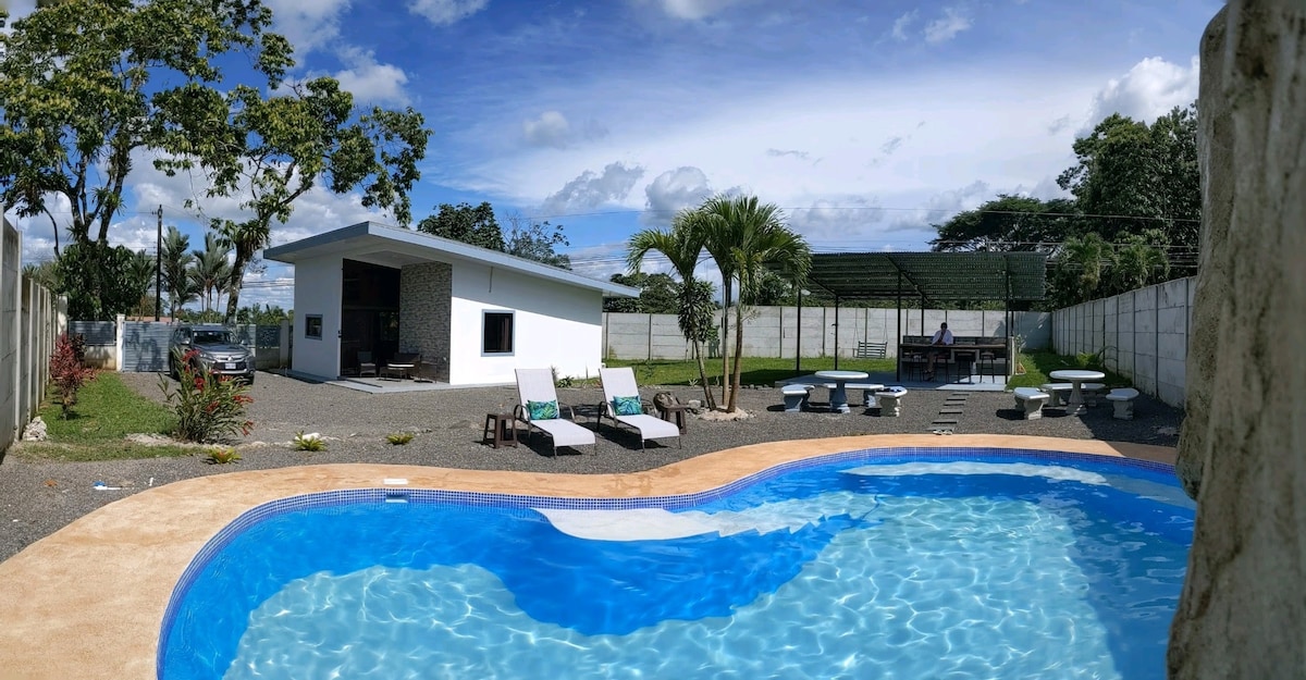 Blue Morpho Casita -私人
小屋游泳池和火山景观！
