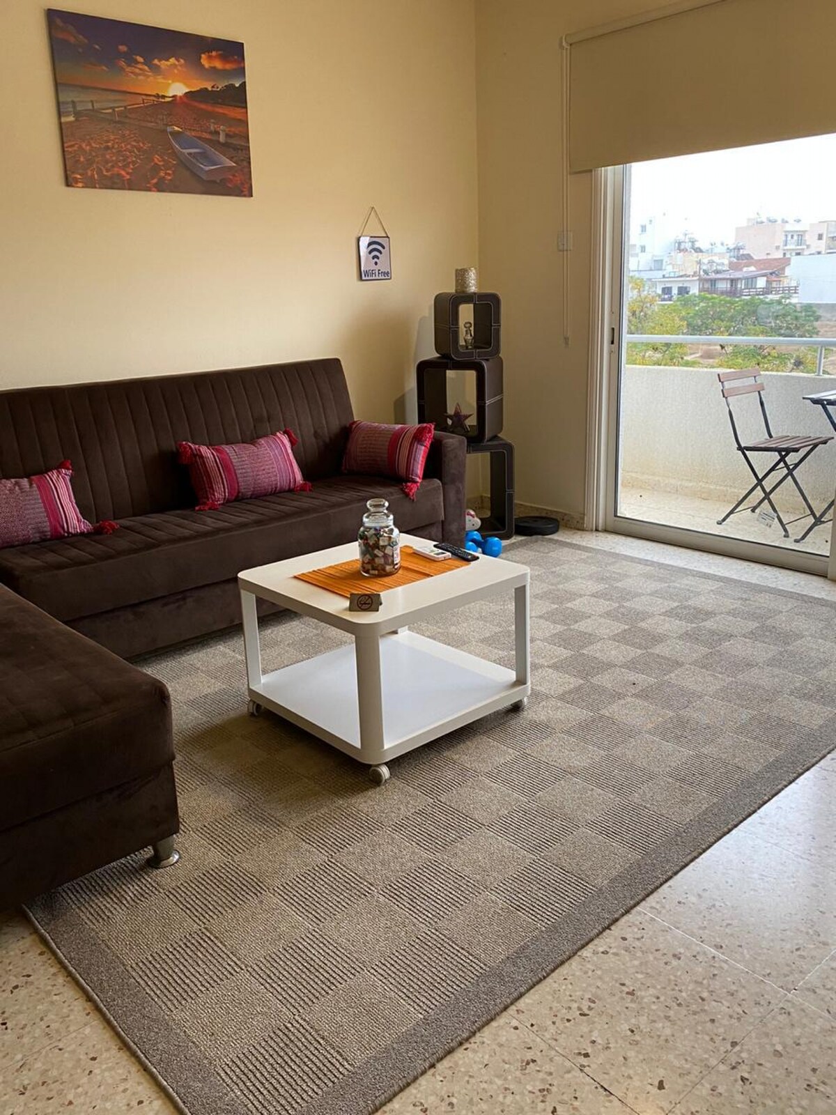 Larnaca舒适客房- 4卧室公寓
