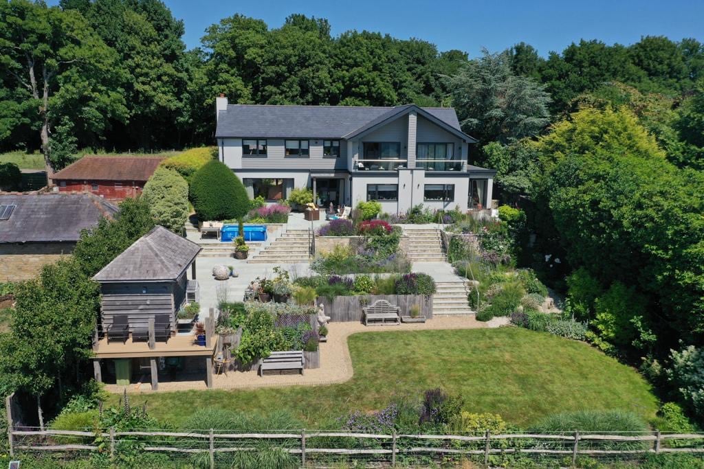 美丽的房源可俯瞰萨里山 Oxted Surrey民宿