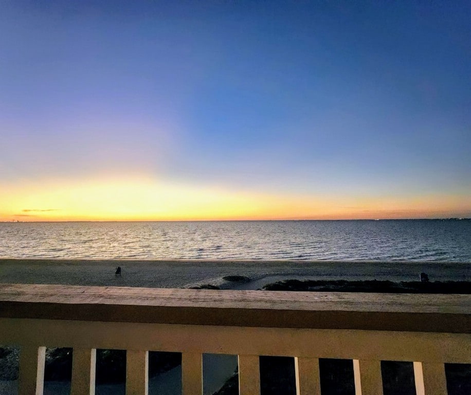 Majestic Beachfront Sunsets and Sunrises - 1102