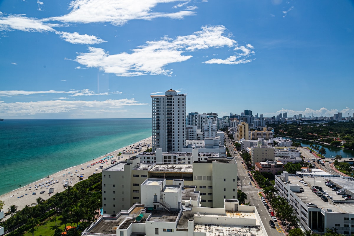 Sorrento Ocean/Bay Jr Suite in the Fontainebleau