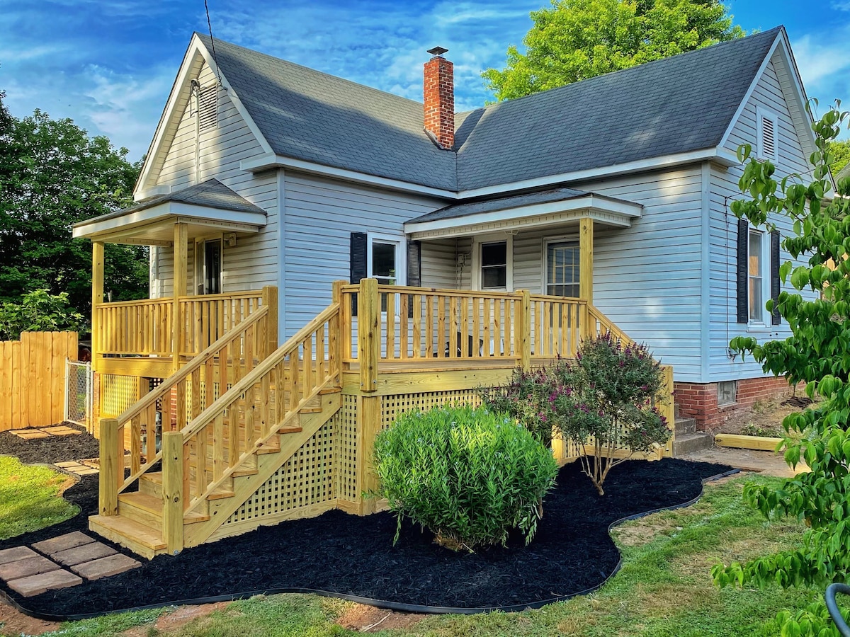Fenced Yard + Historic District Home + No Pup Fee