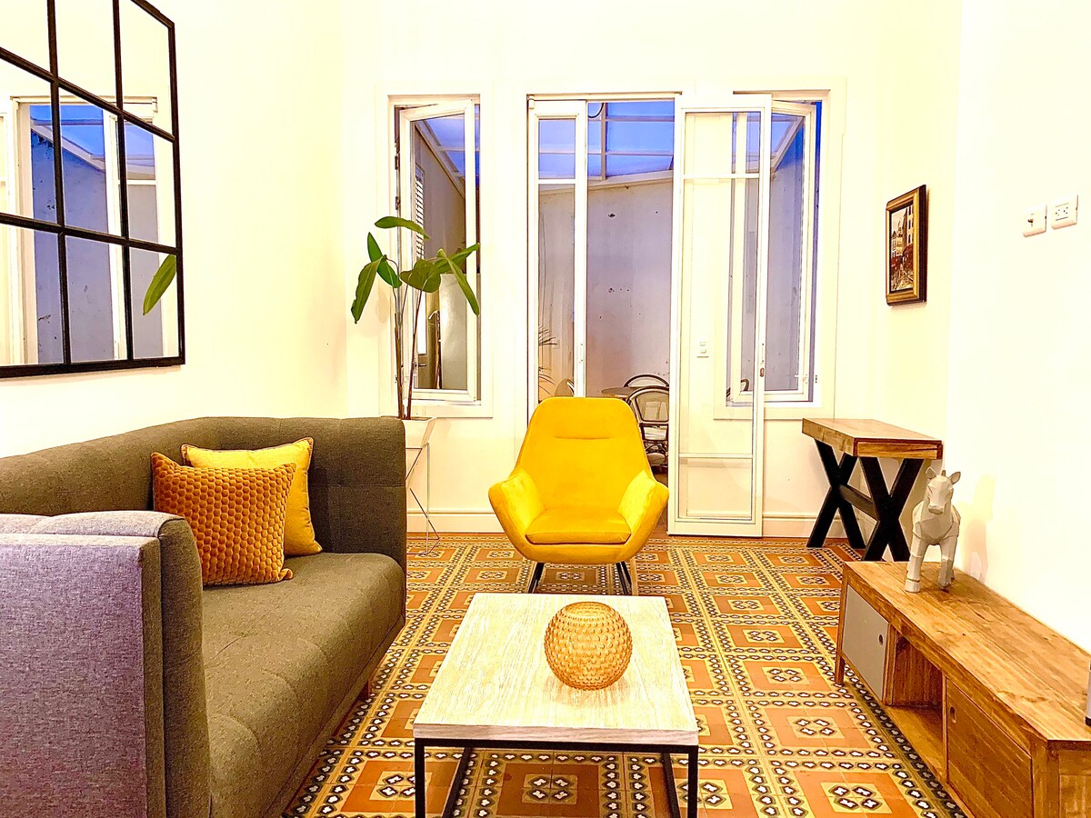 2 bedroom Apartment, best location, Granada, Cali