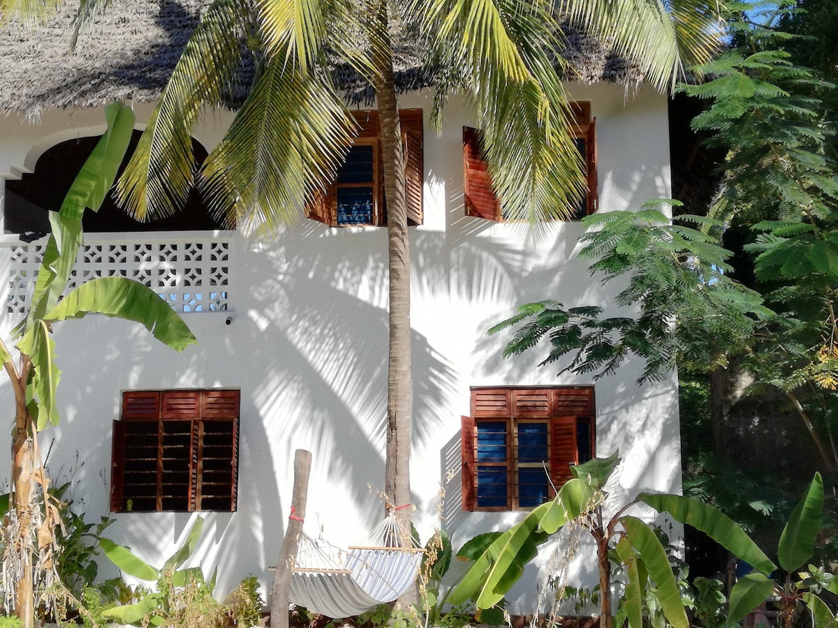 Happy Lodge (deserts, Zanzibar)