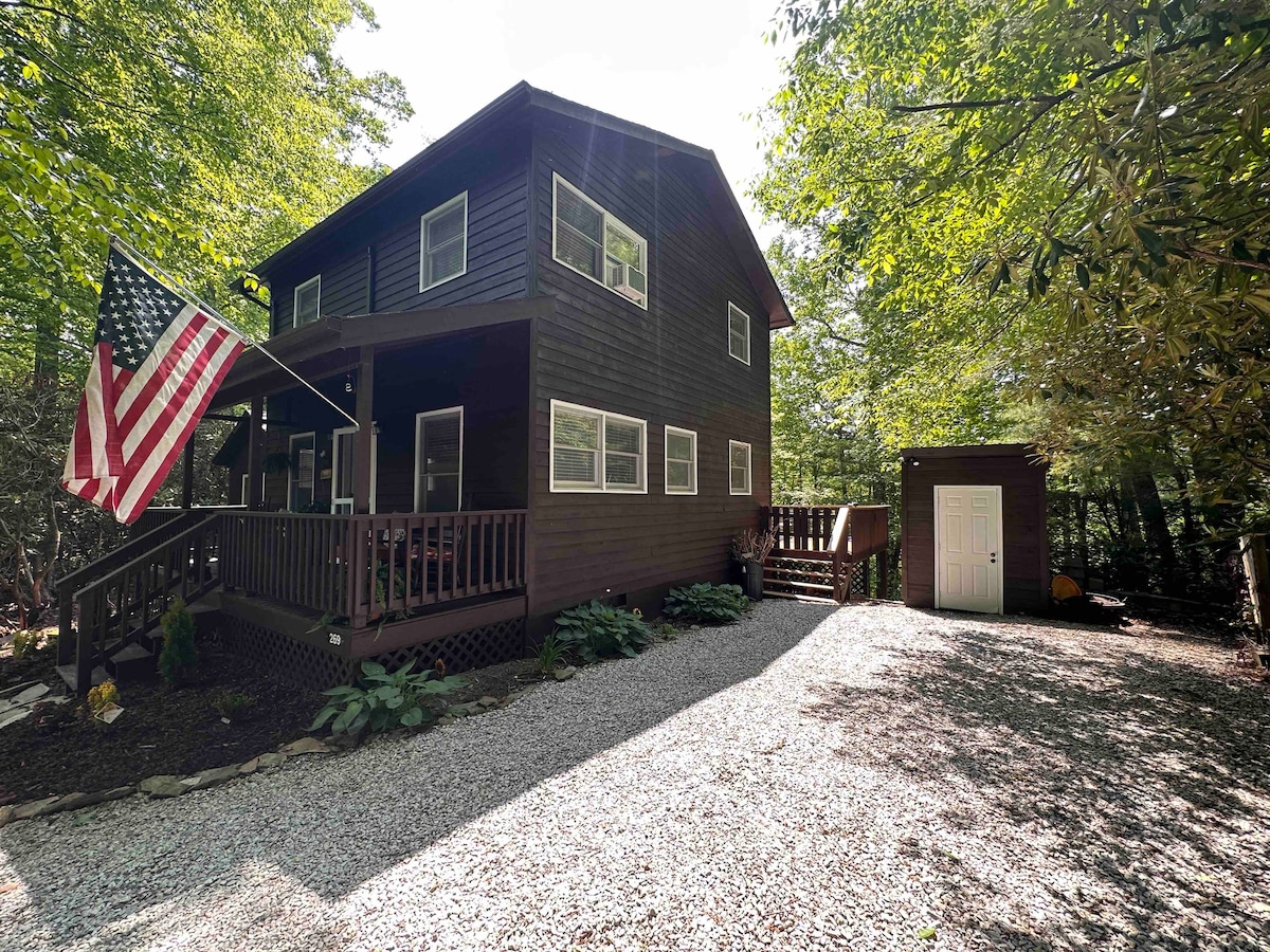 Serene Linville Gorge Cabin Escape