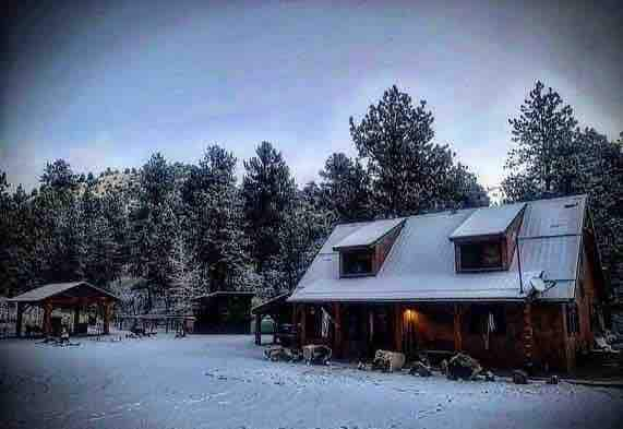 Secluded cottage close to town & lake-Deer & Stars