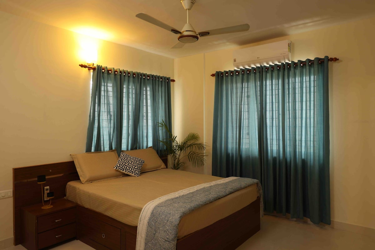 Best Serviced apartments in Cochin Marine  drive