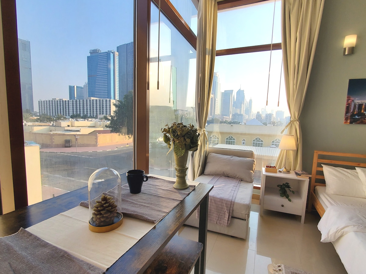 Dubai Skyline view | Nr DWTC/METRO+ free parking