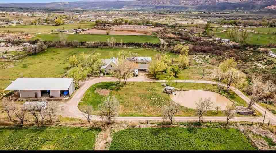 Fanciful Fruita Farm!