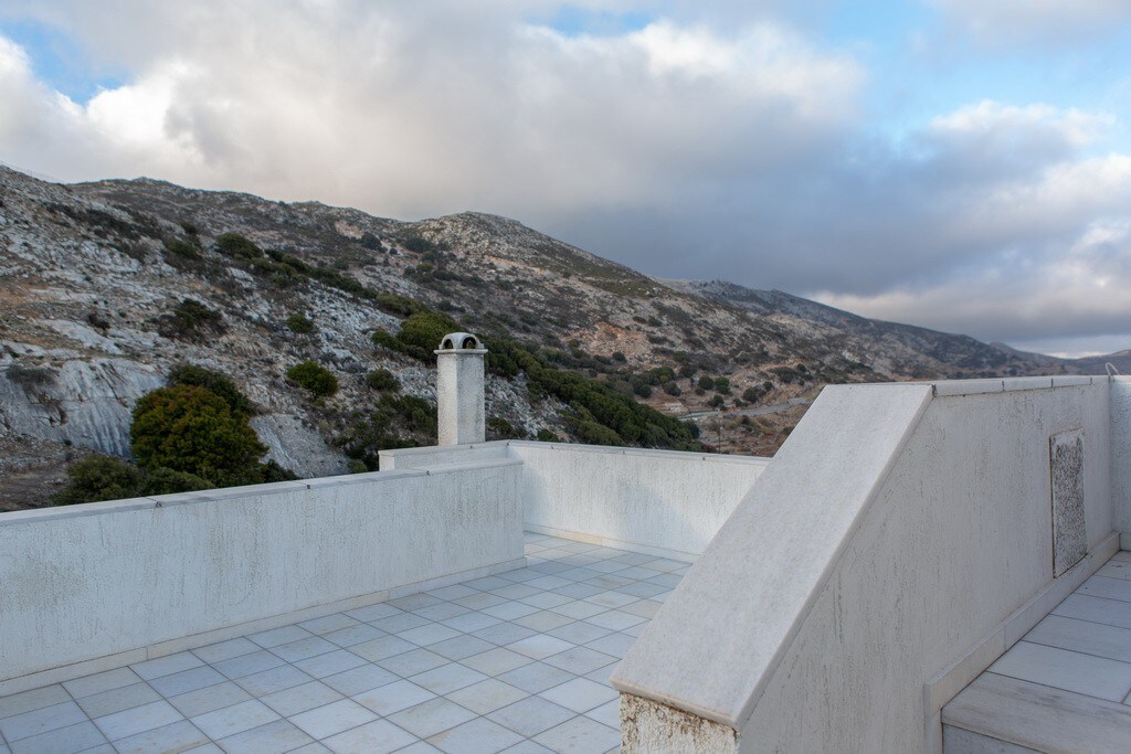 Apiranthian house-Panoramic view